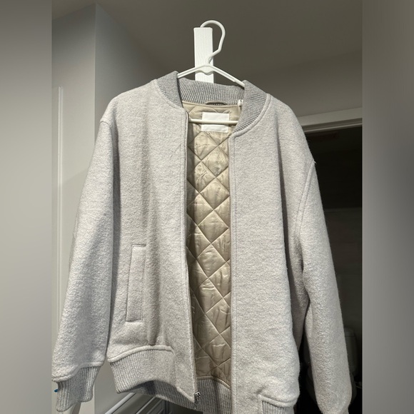 Aritzia bomber Jacket - Picture 1 of 5